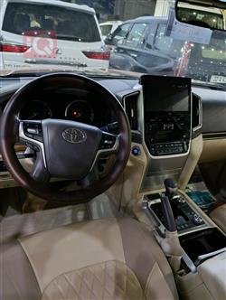 تويوتا لاندكروزر